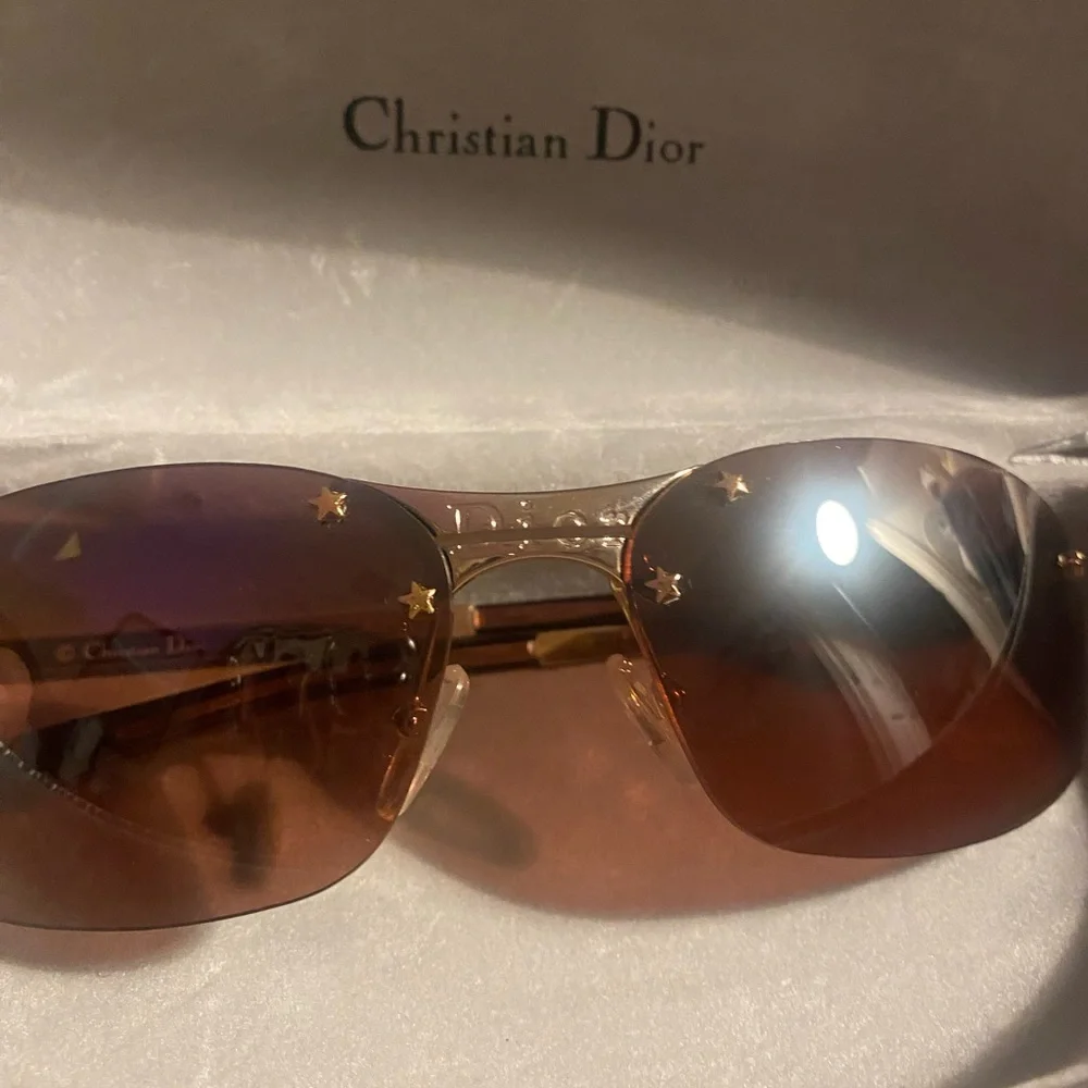 DIOR SUNGLASSES - Picture 1 of 4